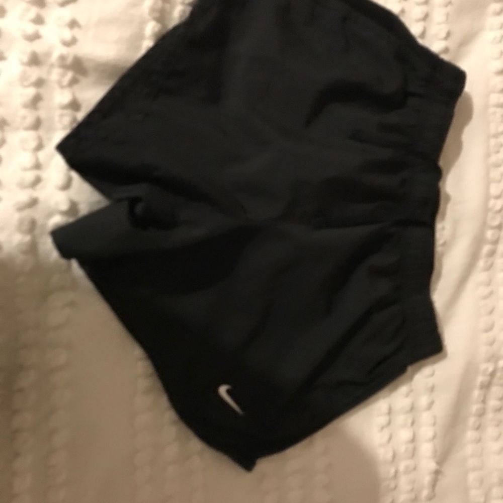 nike girls shorts size large